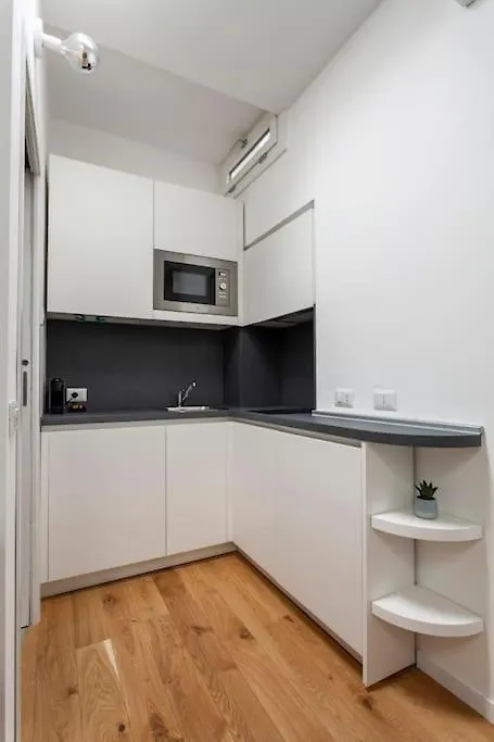 City Centre Navigli- Studio Milan Apartment